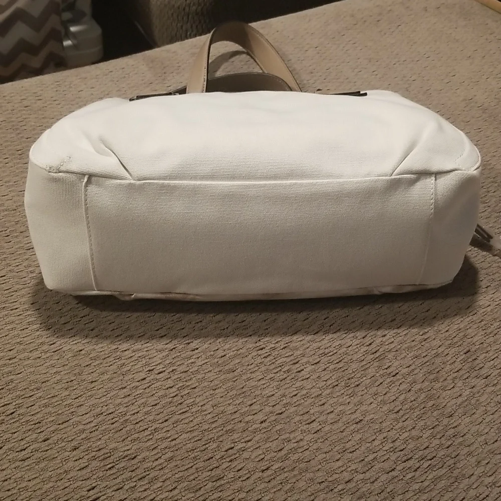 Vera Wang Satchel Purse - Picture 6 of 16